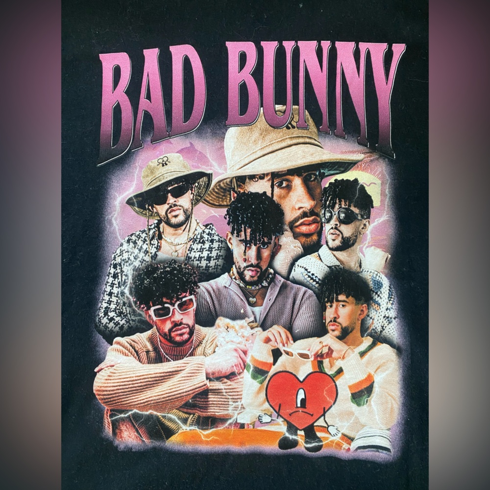 Unisex Gildan BAD BUNNY Black Un Verano Sin Ti Graphic Tee Size Medium